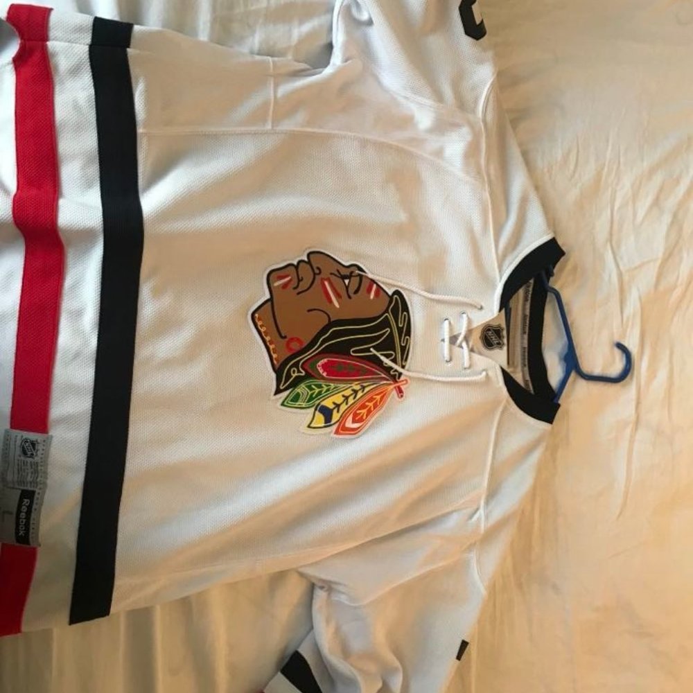 RETRO Chicago Blackhawks (2017) Winter Classic Artemi Panarin Jersey - Picture 2 of 6